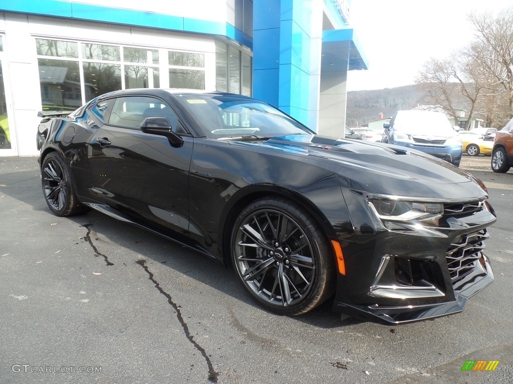 Black 2020 Chevrolet Camaro ZL1 Coupe Exterior Photo #135986192