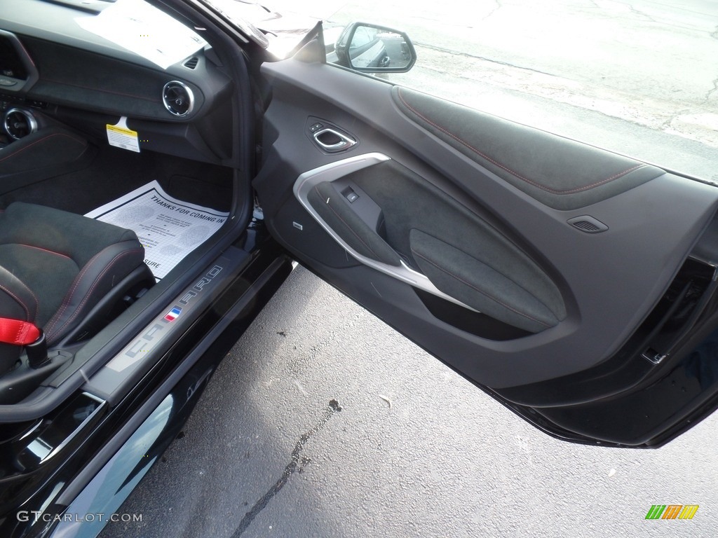 2020 Camaro ZL1 Coupe - Black / Jet Black photo #41