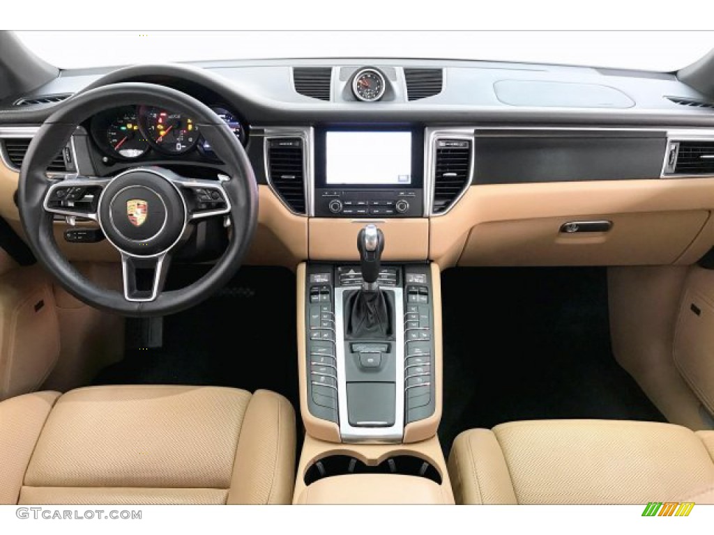 2018 Porsche Macan GTS Black/Luxor Beige Dashboard Photo #135988637