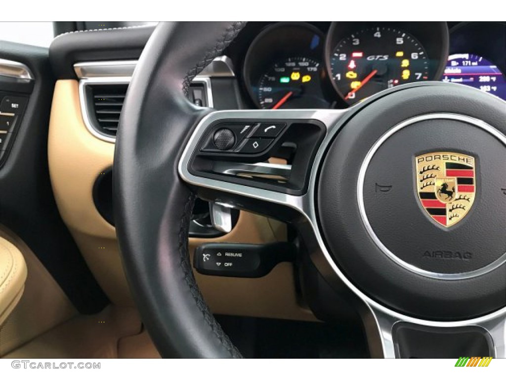2018 Porsche Macan GTS Black/Luxor Beige Steering Wheel Photo #135988655