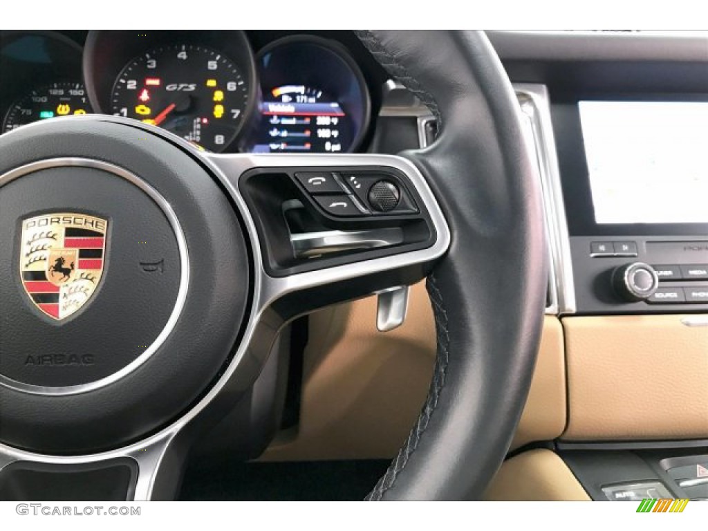 2018 Porsche Macan GTS Black/Luxor Beige Steering Wheel Photo #135988670
