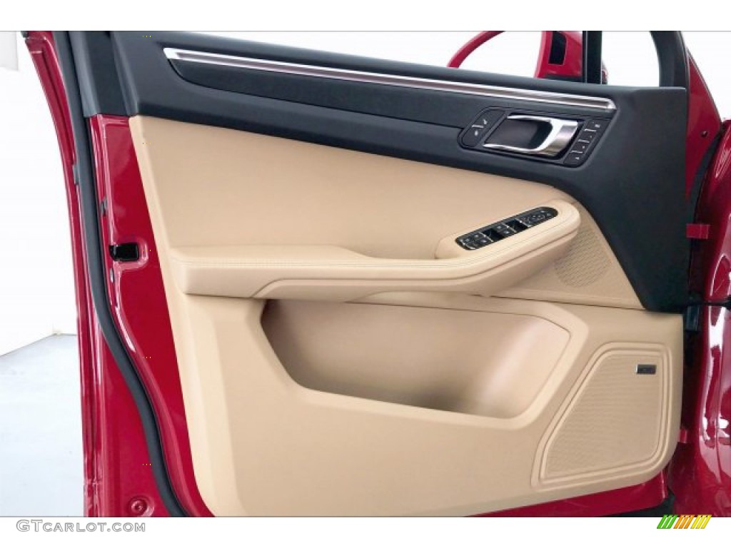 2018 Porsche Macan GTS Black/Luxor Beige Door Panel Photo #135988787