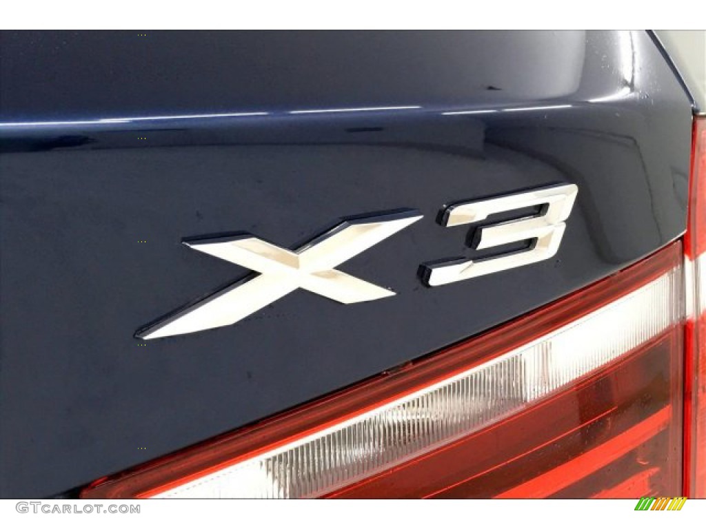 2017 X3 xDrive28i - Deep Sea Blue Metallic / Ivory White w/Red contrast stitching photo #7