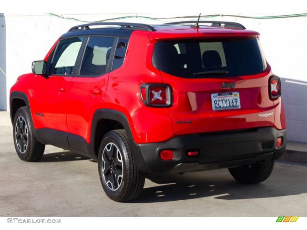 2017 Renegade Trailhawk 4x4 - Colorado Red / Black photo #2