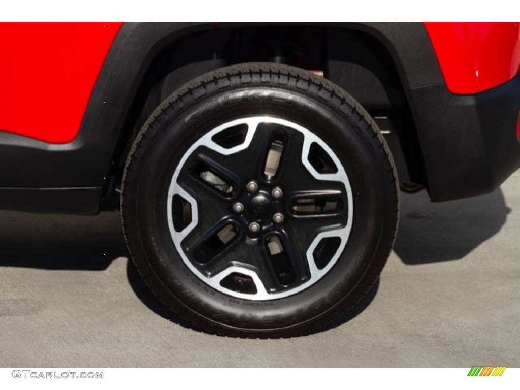 2017 Renegade Trailhawk 4x4 - Colorado Red / Black photo #36