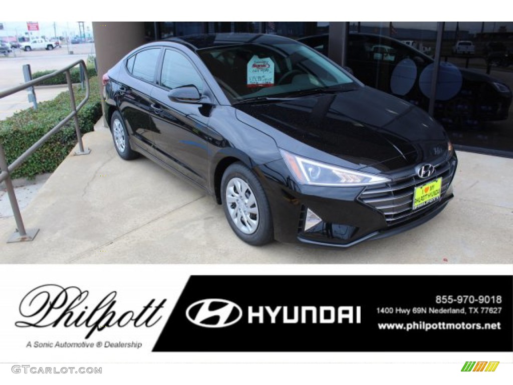 2020 Elantra SE - Phantom Black / Black photo #1