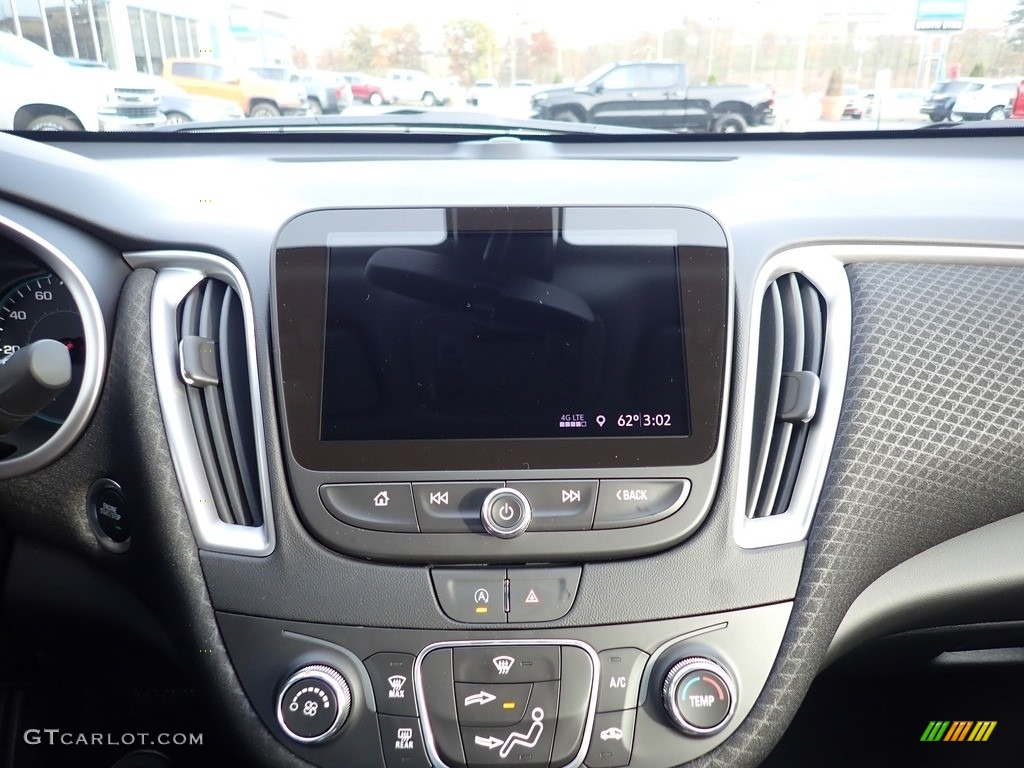 2020 Chevrolet Malibu RS Controls Photo #136006774