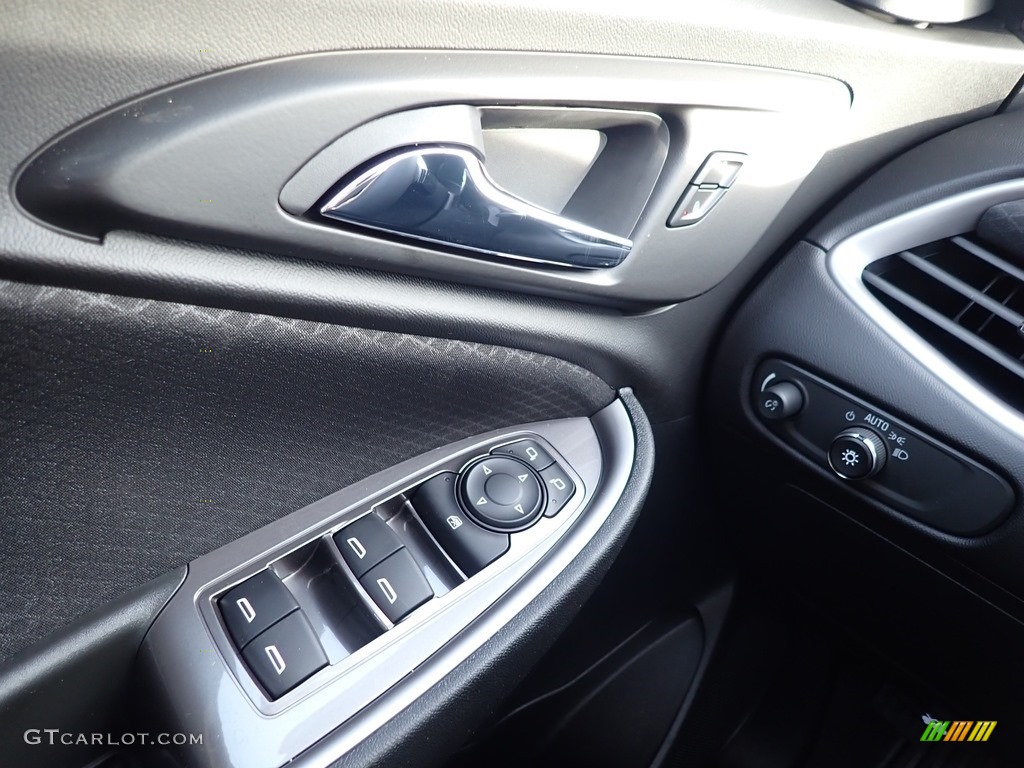 2020 Chevrolet Malibu RS Controls Photo #136007308