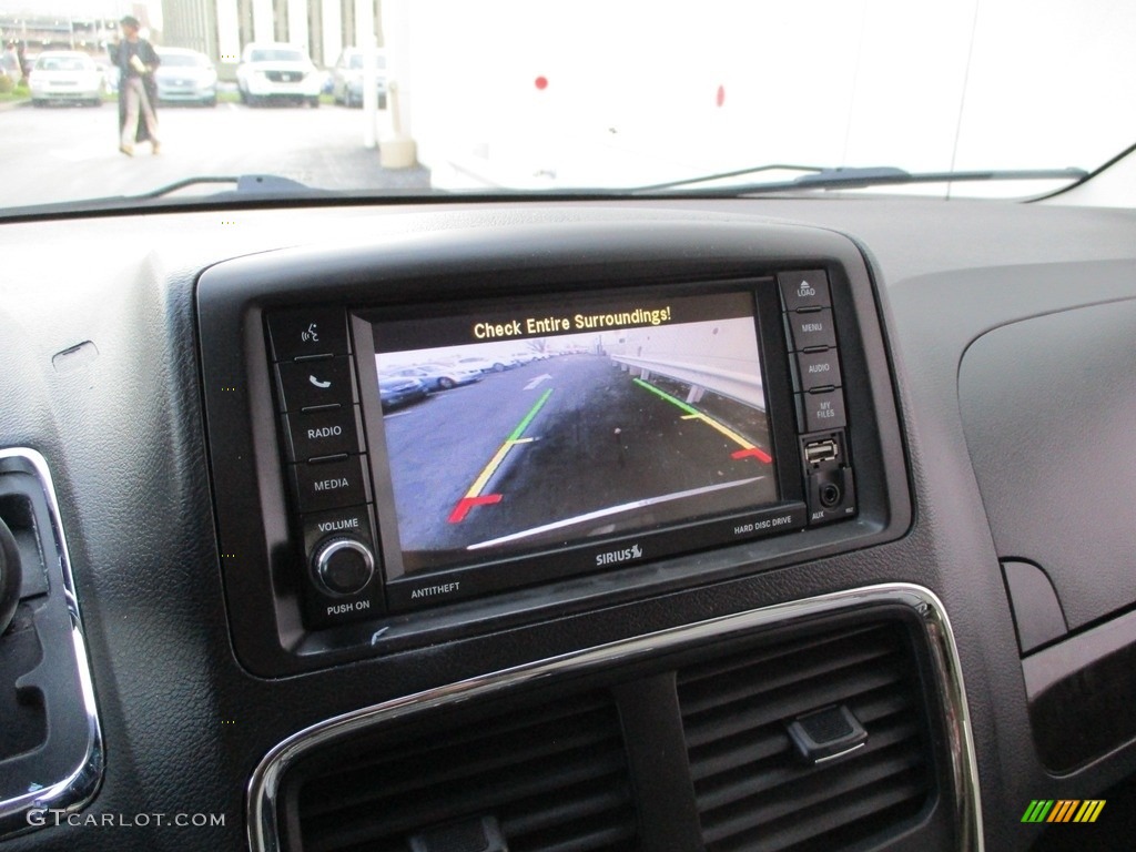 2013 Grand Caravan SXT - Brilliant Black Crystal Pearl / Black/Light Graystone photo #17