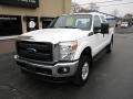 Oxford White - F250 Super Duty XL Crew Cab 4x4 Photo No. 2