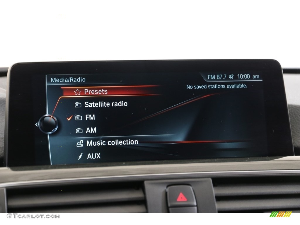 2017 3 Series 330i xDrive Sedan - Glacier Silver Metallic / Black photo #11