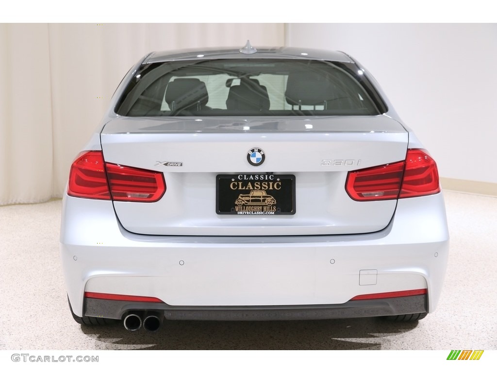2017 3 Series 330i xDrive Sedan - Glacier Silver Metallic / Black photo #21
