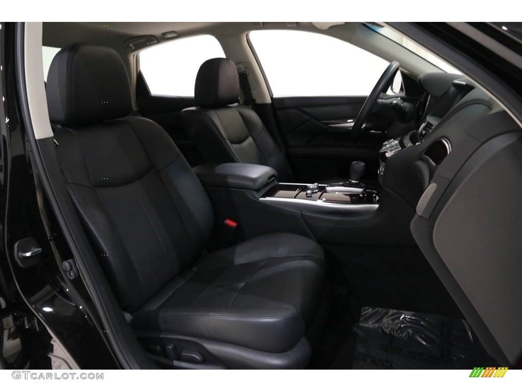 2019 Infiniti Q70 3.7X LUXE Front Seat Photos