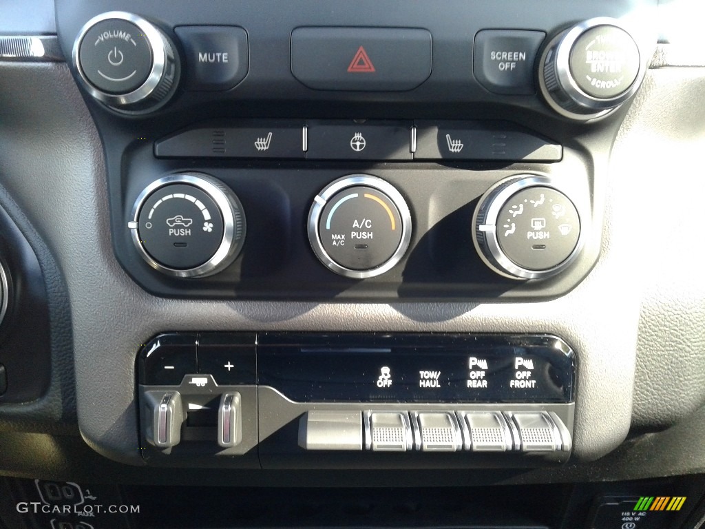 2019 Ram 2500 Power Wagon Crew Cab 4x4 Controls Photo #136019611