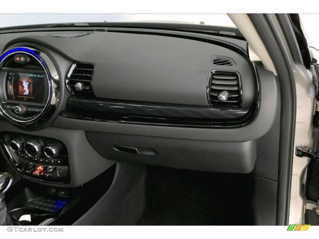 2019 Mini Clubman Cooper Dashboard Photos