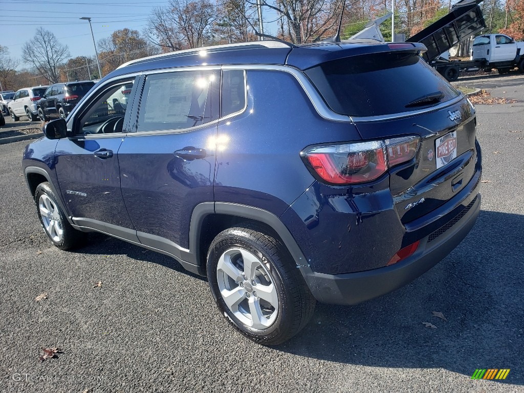 2020 Compass Latitude 4x4 - Jazz Blue Pearl / Black photo #4