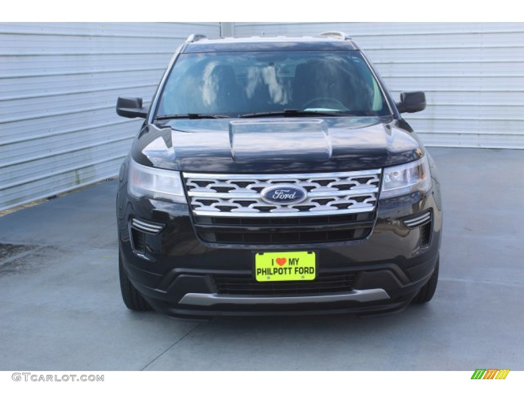 2019 Explorer XLT - Agate Black / Medium Black photo #3