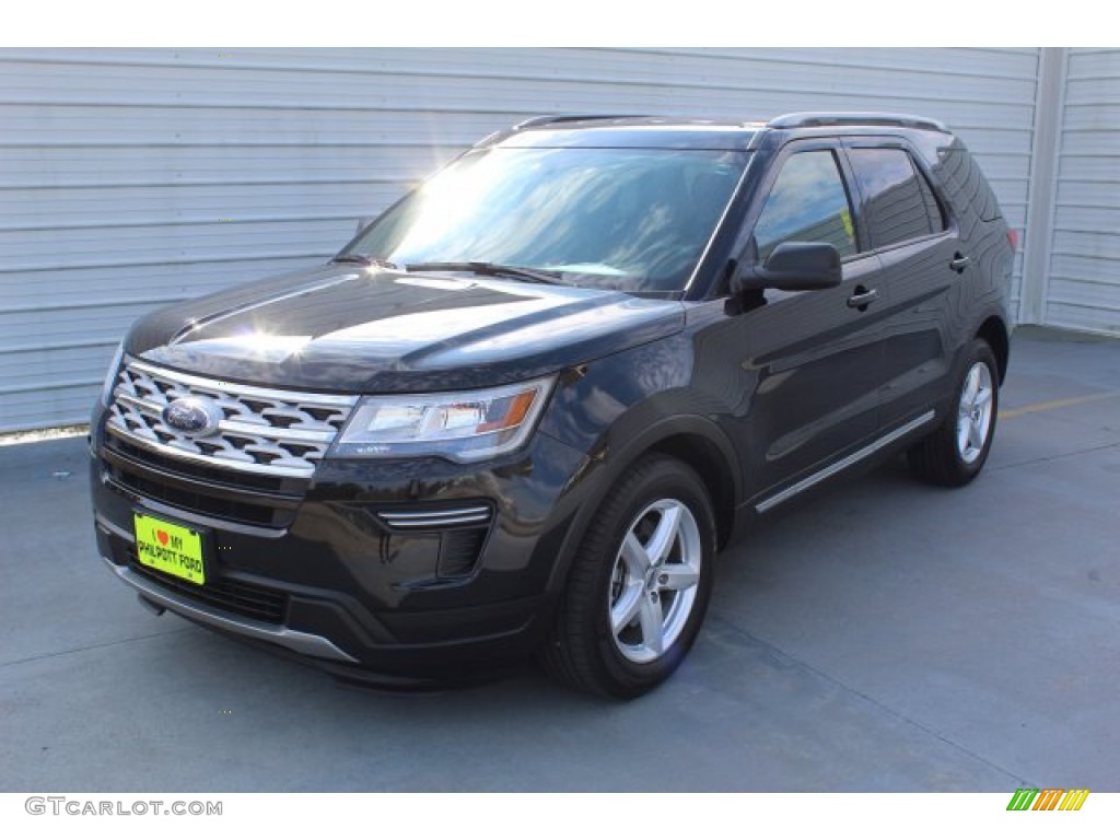 2019 Explorer XLT - Agate Black / Medium Black photo #4