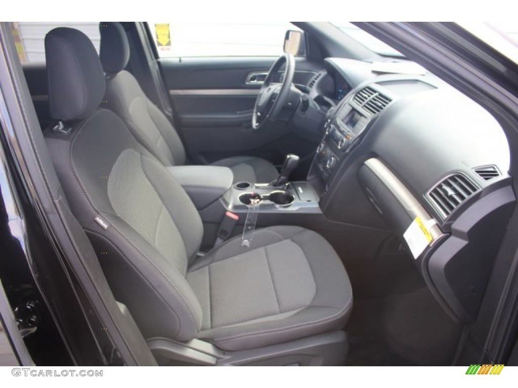 2019 Explorer XLT - Agate Black / Medium Black photo #17