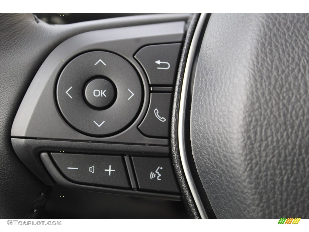 2020 Toyota Camry SE Black Steering Wheel Photo #136049134