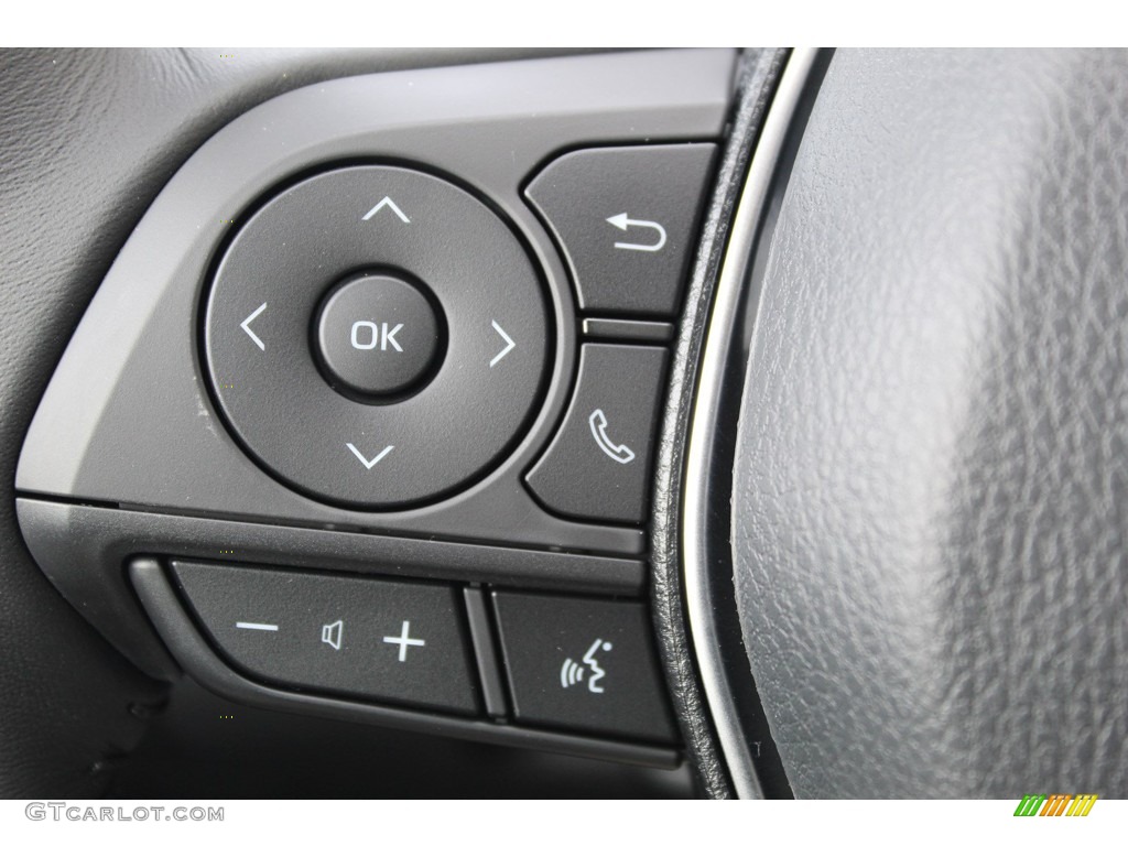 2020 Toyota Camry SE Black Steering Wheel Photo #136049608