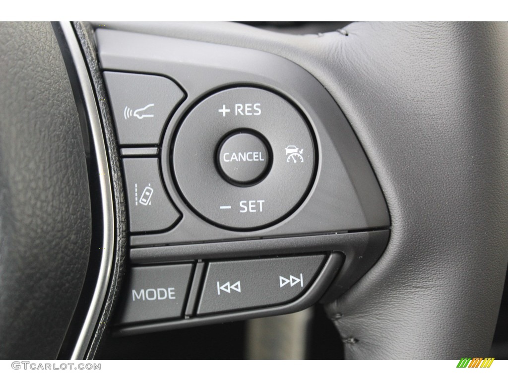 2020 Toyota Camry SE Black Steering Wheel Photo #136049626