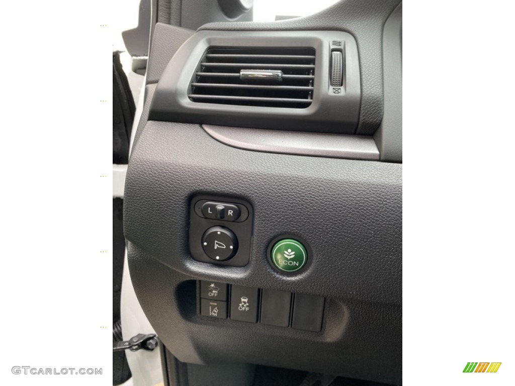 2019 Honda Passport EX-L AWD Controls Photos