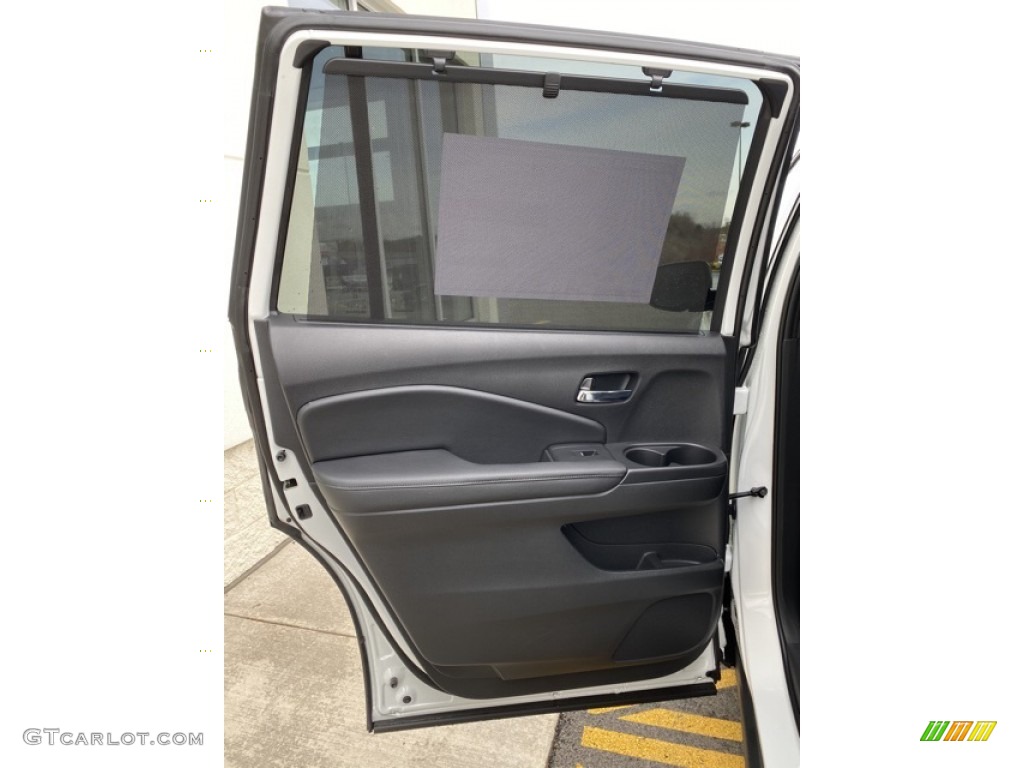 2019 Honda Passport EX-L AWD Black Door Panel Photo #136050631