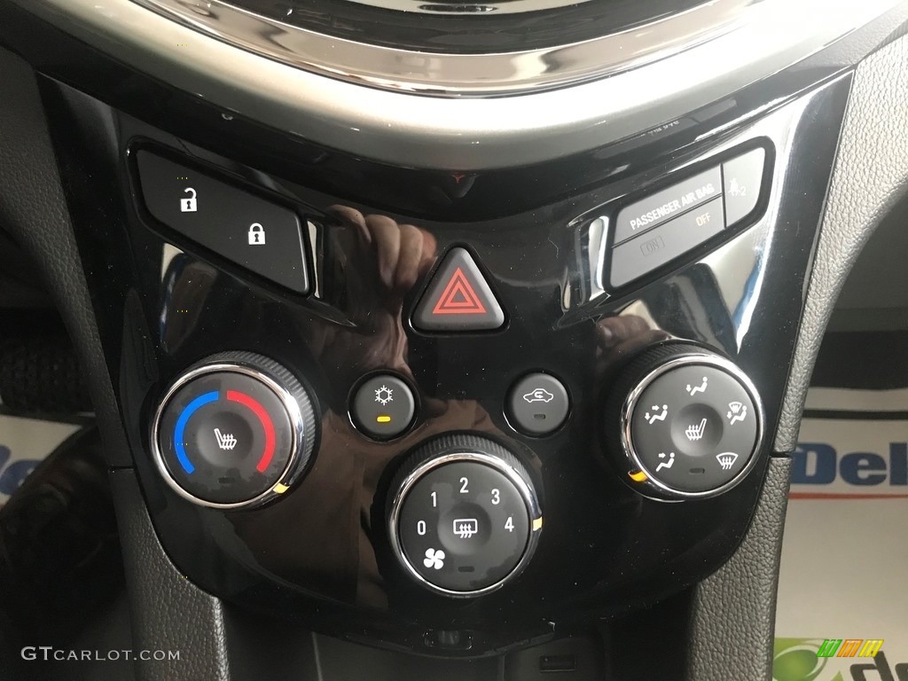 2020 Chevrolet Sonic LT Hatchback Controls Photo #136055850