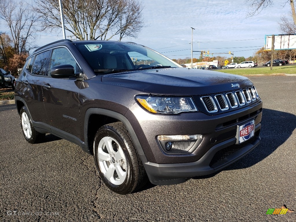 2020 Compass Latitude 4x4 - Granite Crystal Metallic / Ski Gray/Black photo #1