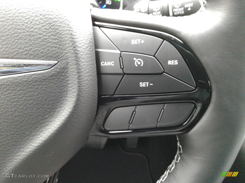 2020 Chrysler Pacifica Touring L Black Steering Wheel Photo #136069344
