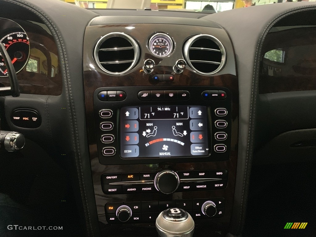 2006 Bentley Continental GT Standard Continental GT Model Controls Photo #136070799