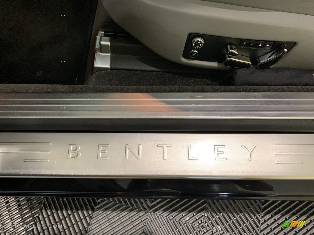 2006 Bentley Continental GT Standard Continental GT Model Marks and Logos Photos