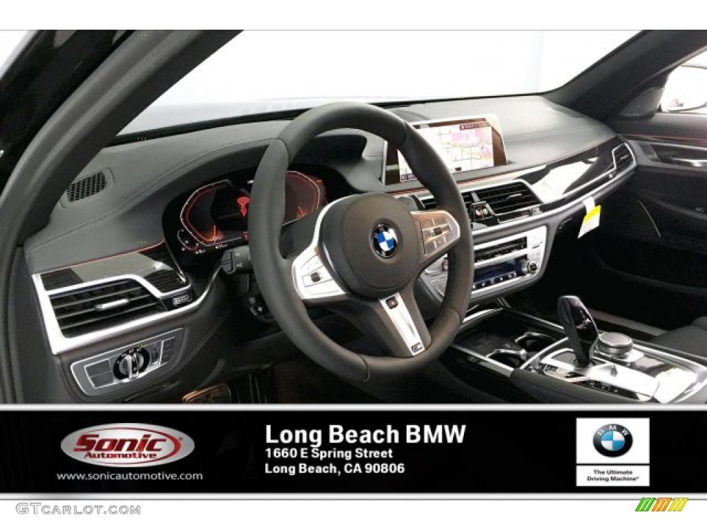 2020 7 Series 740i Sedan - Black Sapphire Metallic / Black photo #4