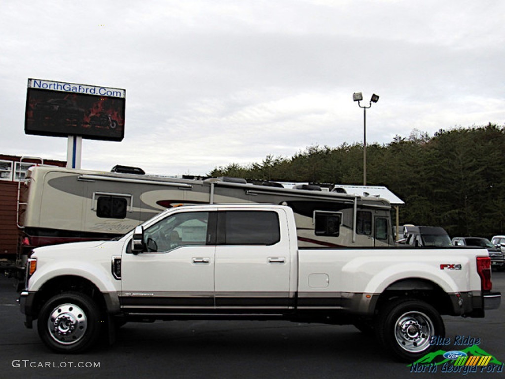 2019 F450 Super Duty King Ranch Crew Cab 4x4 - White Platinum Metallic Tri-Coat / King Ranch Java photo #2