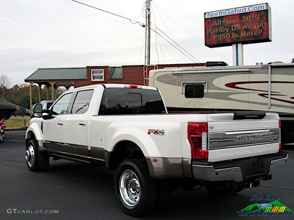 2019 F450 Super Duty King Ranch Crew Cab 4x4 - White Platinum Metallic Tri-Coat / King Ranch Java photo #3