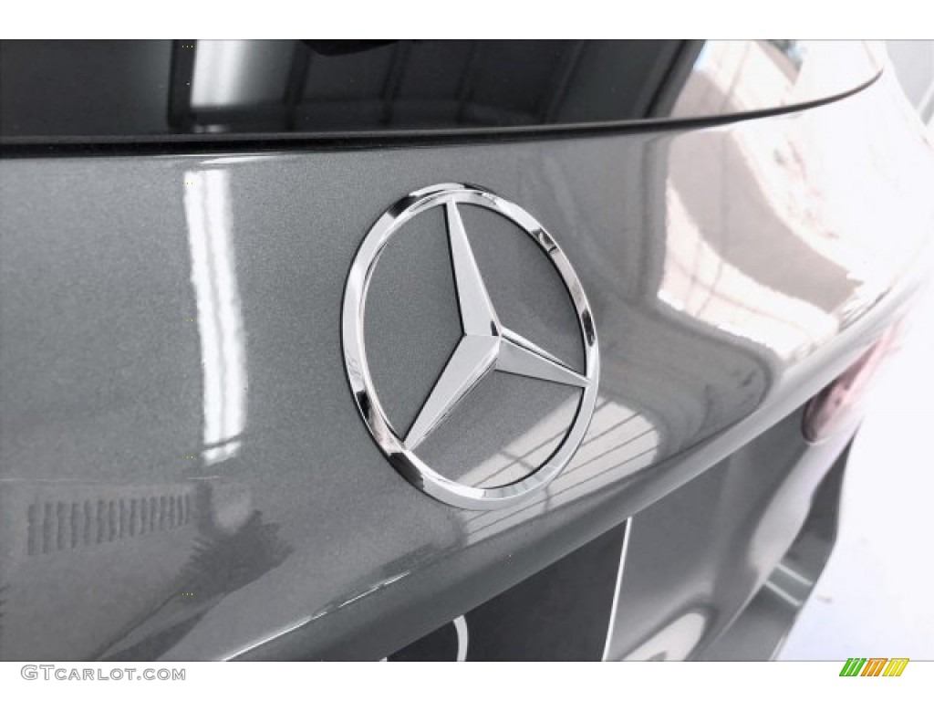 2019 GLC 300 - Selenite Grey Metallic / Black photo #7