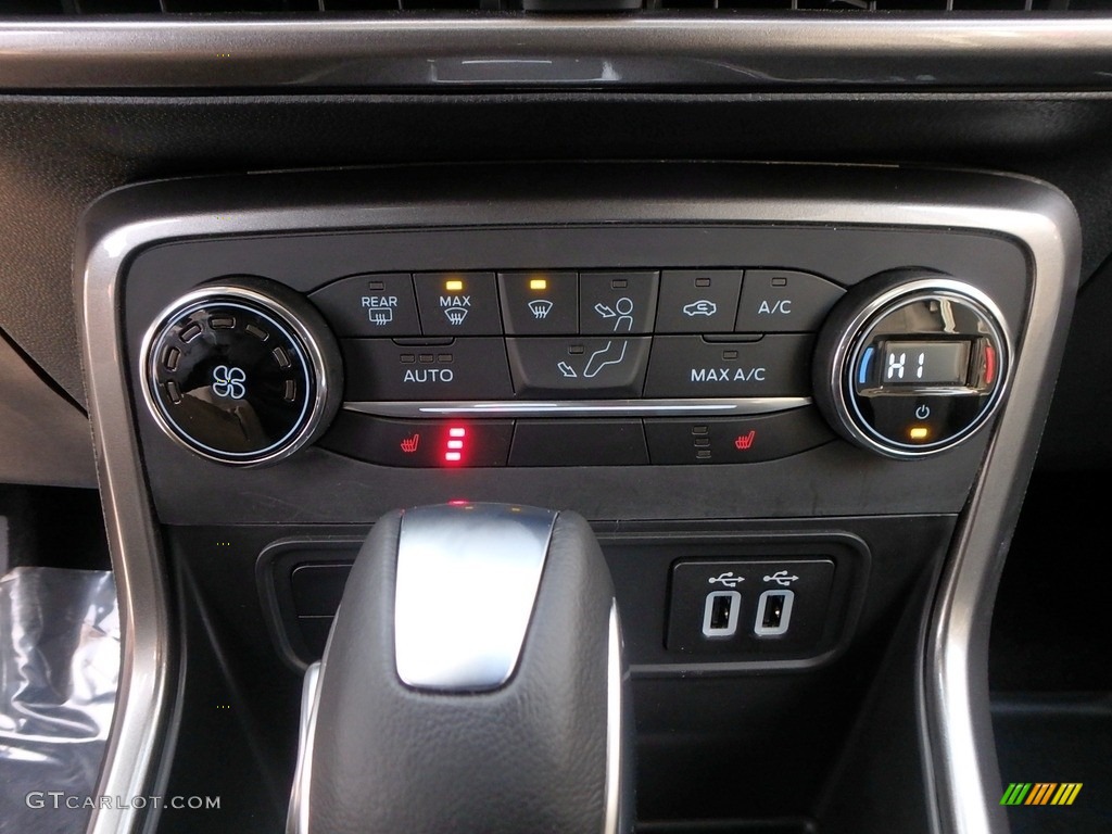2020 Ford EcoSport SE 4WD Controls Photos