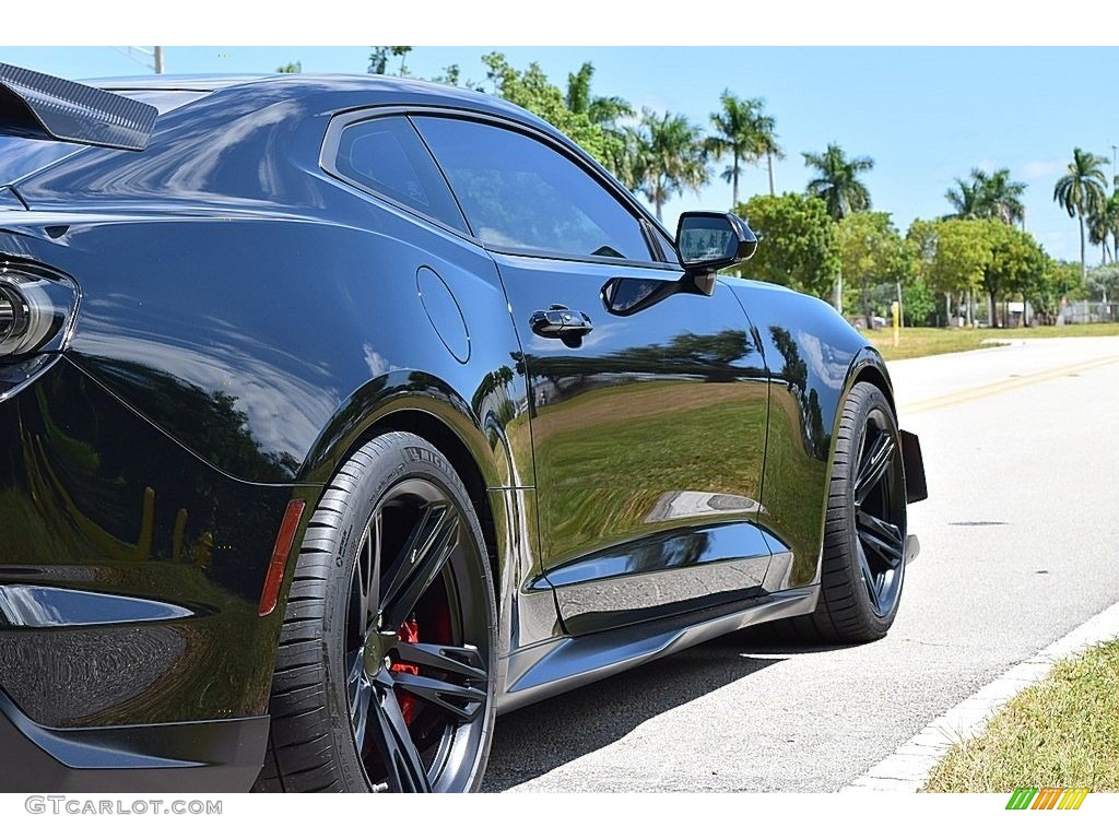 2019 Camaro ZL1 Coupe - Black / Jet Black photo #7