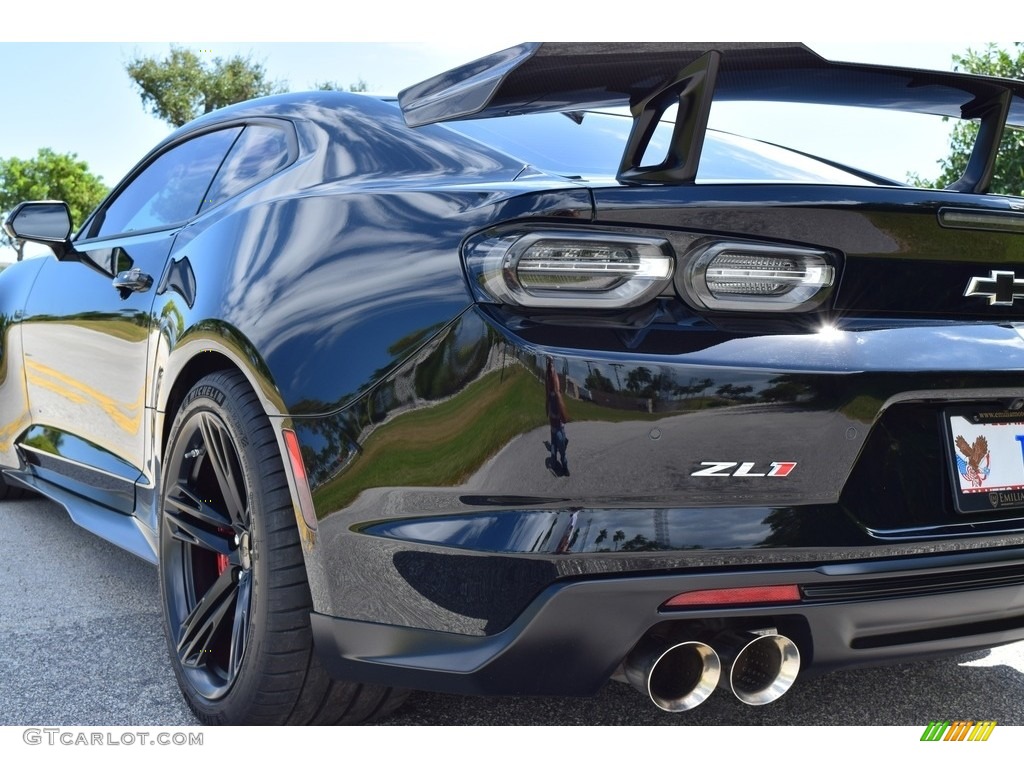 2019 Chevrolet Camaro ZL1 Coupe Marks and Logos Photo #136090103