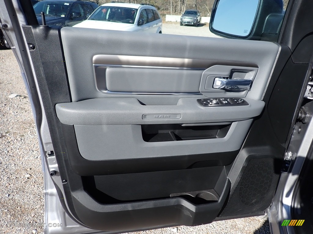 2019 1500 Classic Warlock Quad Cab 4x4 - Billett Silver Metallic / Black/Diesel Gray photo #14