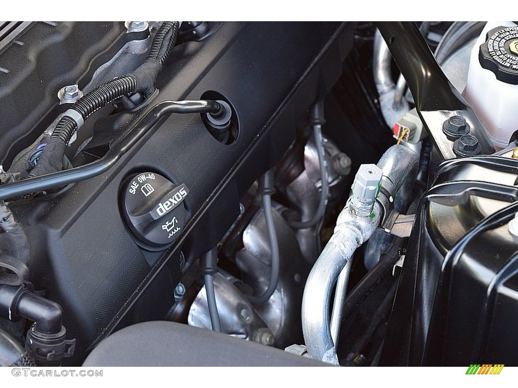 2019 Chevrolet Camaro ZL1 Coupe 6.2 Liter Supercharged DI OHV 16-Valve VVT LT4 V8 Engine Photo #136091057