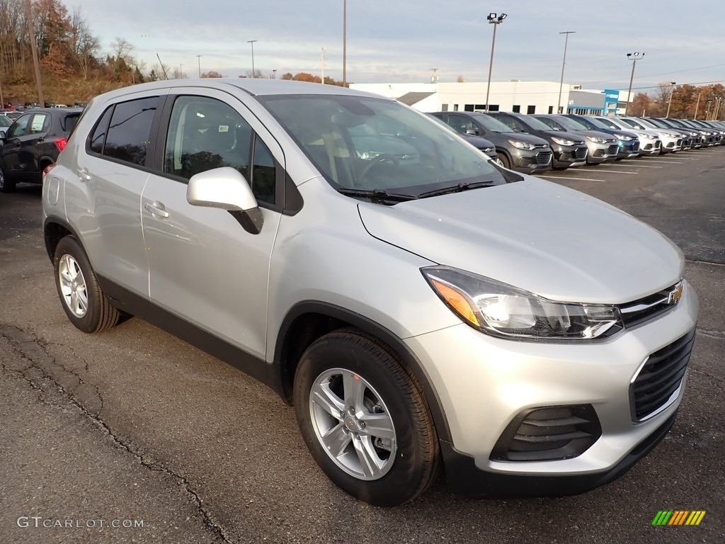 Silver Ice Metallic 2020 Chevrolet Trax LS Exterior Photo #136110872