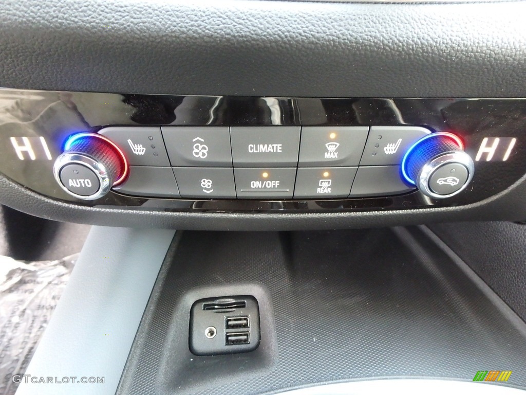 2020 Buick Enclave Essence AWD Controls Photo #136119578