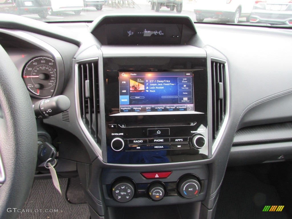 2019 Subaru Impreza 2.0i Premium 5-Door Controls Photos