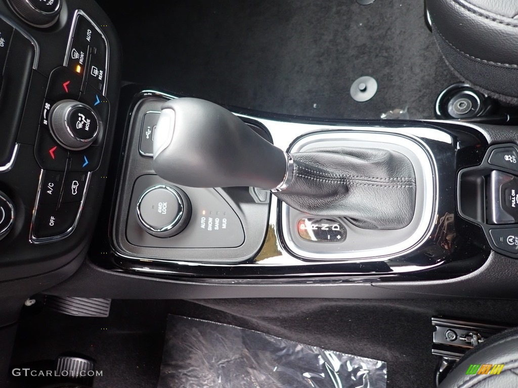 2020 Compass Latitude 4x4 - White / Black photo #19