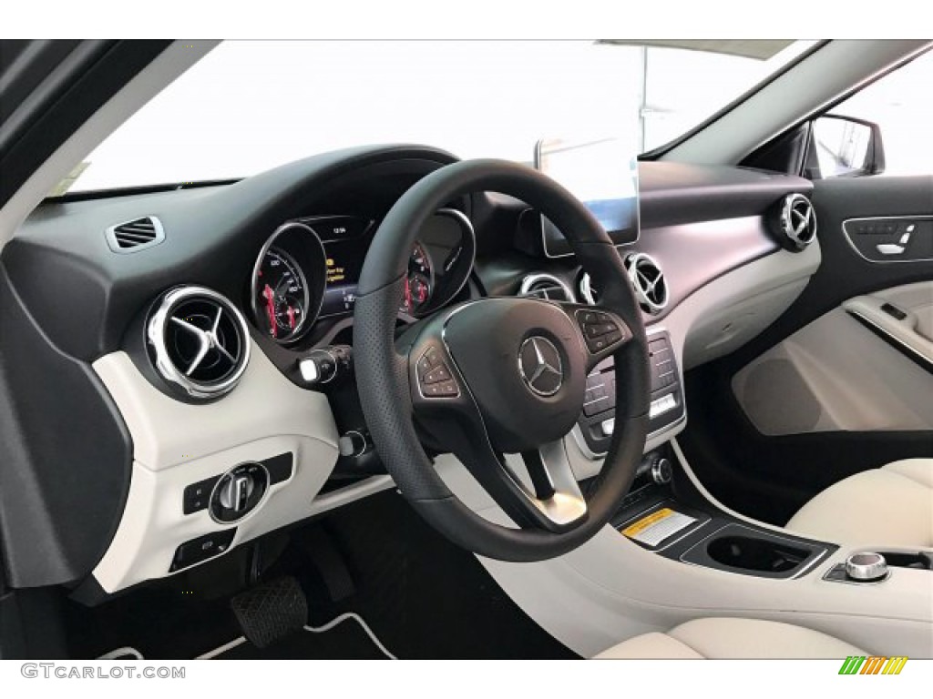 2020 GLA 250 - Mountain Grey Metallic / Crystal Gray photo #4