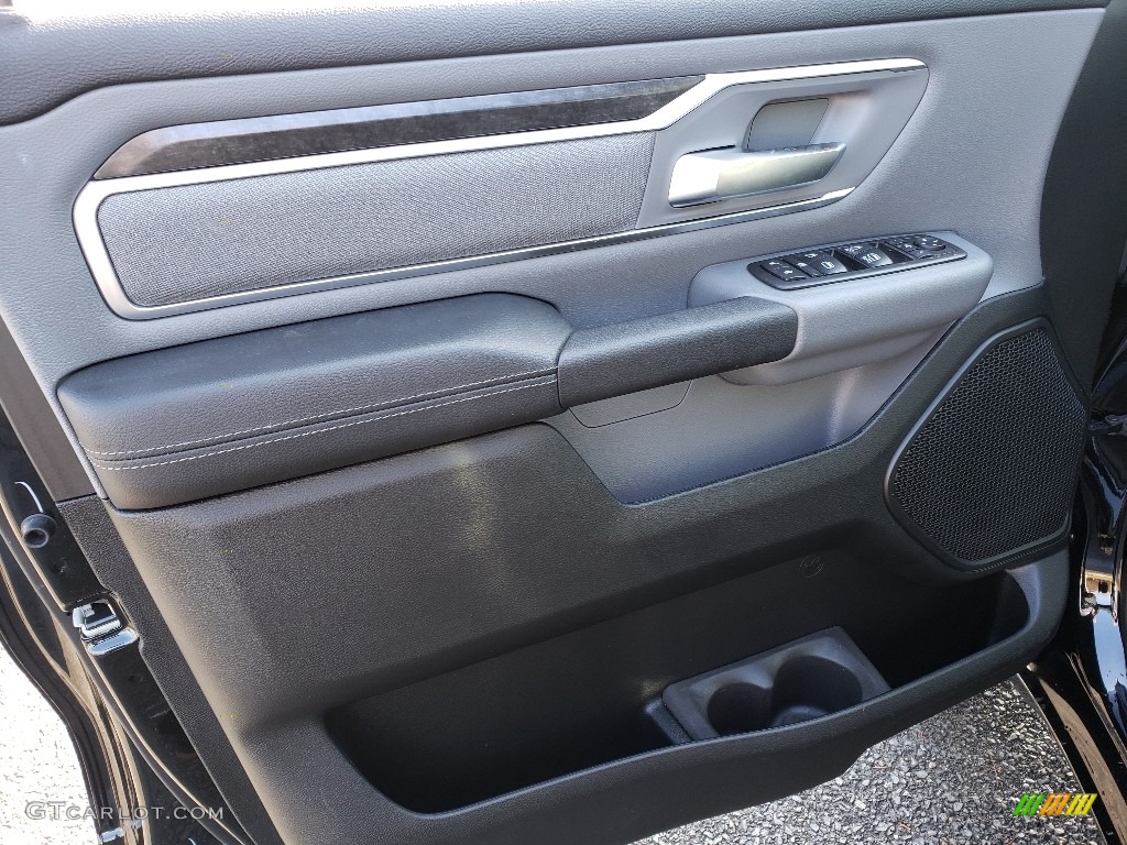 2020 1500 Big Horn Crew Cab 4x4 - Diamond Black Crystal Pearl / Black/Diesel Gray photo #8