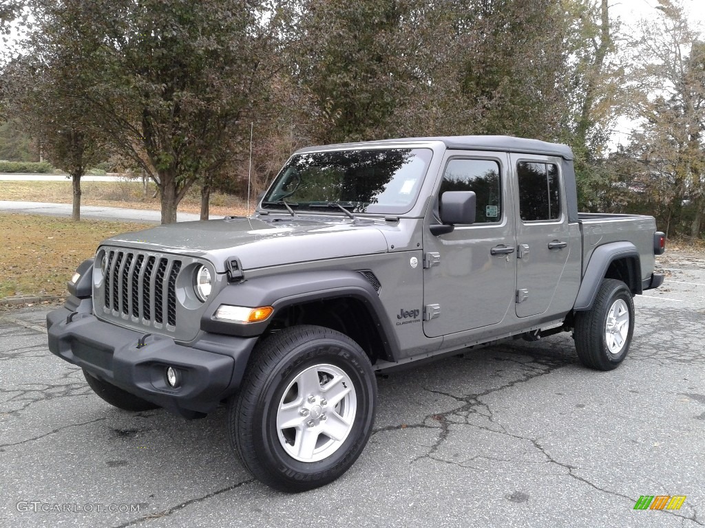 Sting-Gray 2020 Jeep Gladiator Sport 4x4 Exterior Photo #136135034