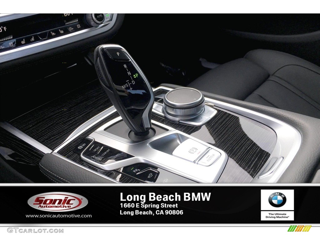 2020 7 Series 740i Sedan - Black Sapphire Metallic / Black photo #6